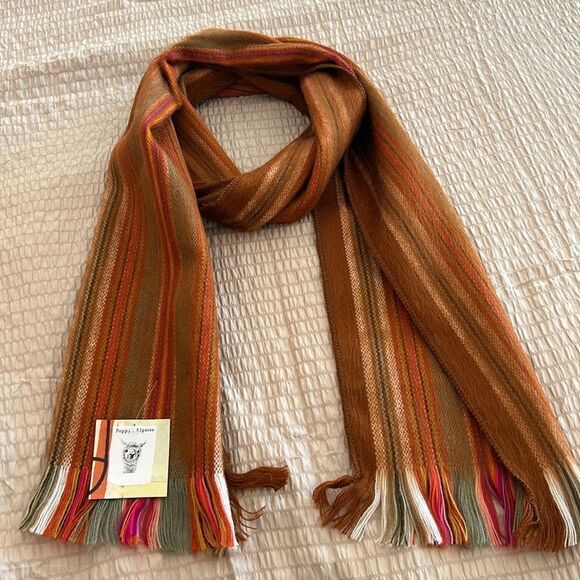 Beautiful alpaca scarf from Ecuador so soft and warm! - Picture 7 of 10